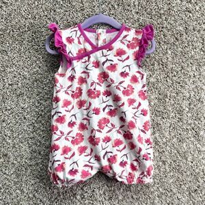 Burts Bees Romper Baby 12M Magenta Pink & White Floral Print Short Sleeve